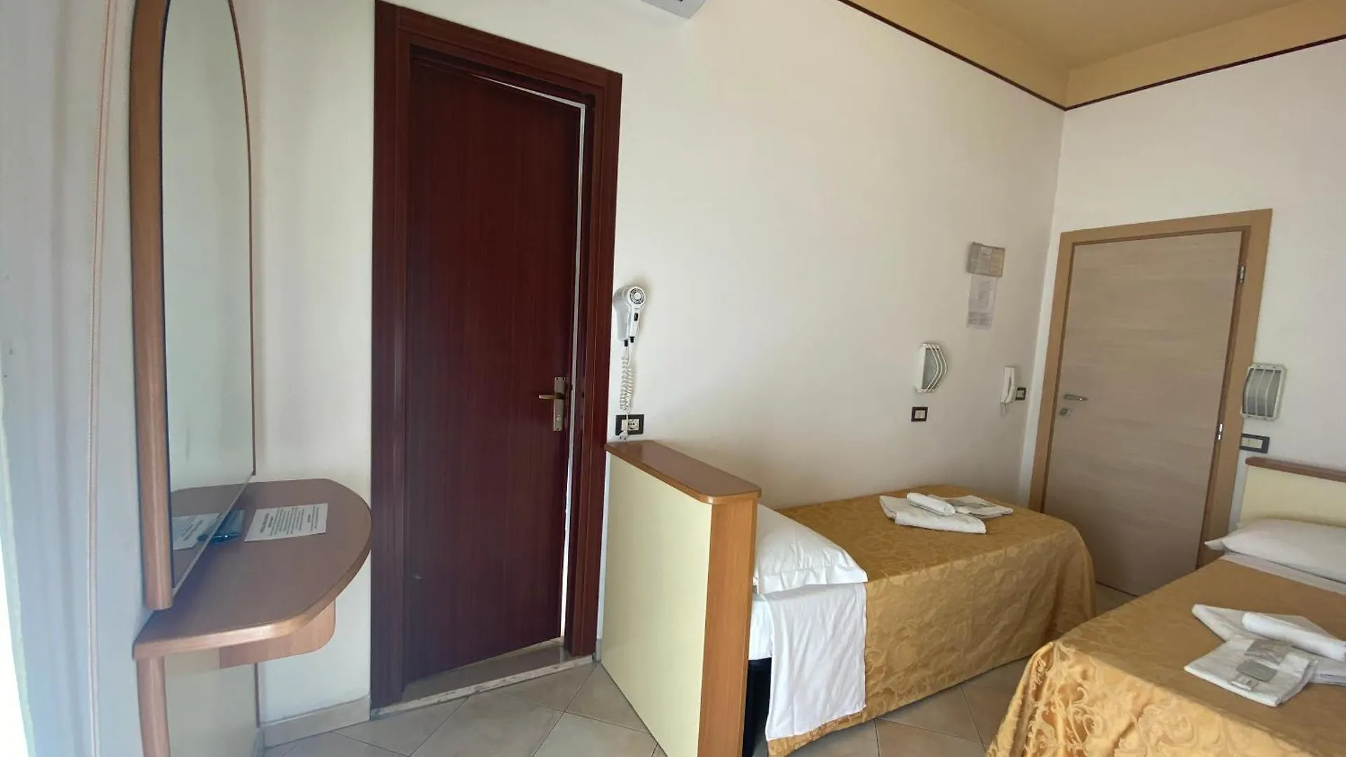 Hotel Nanni Garni Ρίμινι Ιταλία