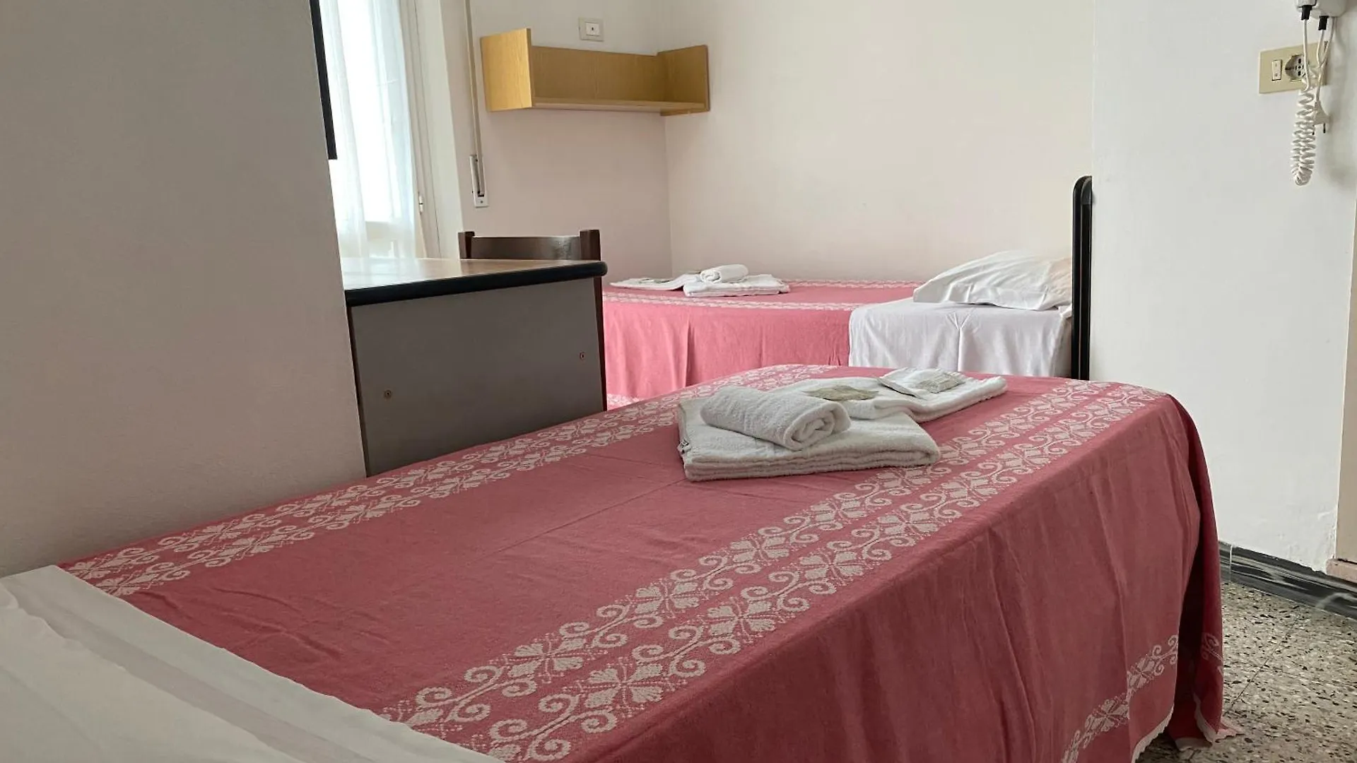 Bed and Breakfast Hotel Nanni Garni Ρίμινι